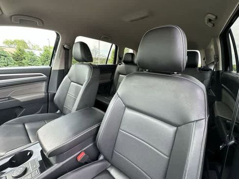 Used 2023 Volkswagen Atlas SE w/ Black Wheel Package AWD/4WD image 15