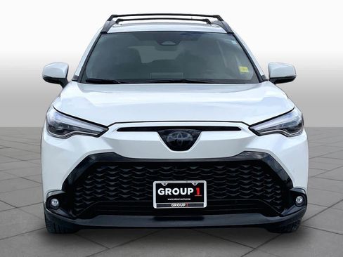 Used 2024 Toyota Corolla Cross AWD Hybrid w/ Convenience Package image 4