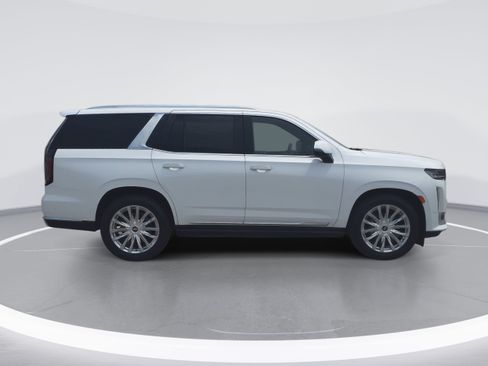 Certified 2023 Cadillac Escalade Premium Luxury w/ Performance Package AWD/4WD image 2