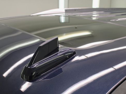 Used 2018 Cadillac Escalade Luxury image 25