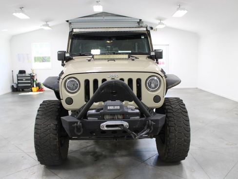 Used 2018 Jeep Wrangler Unlimited Sport S image 3