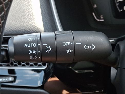 Used 2023 Honda Civic Touring image 27