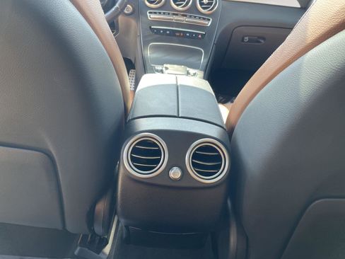 Used 2022 Mercedes-Benz GLC 43 AMG 4MATIC image 25