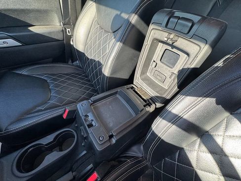 Used 2018 Jeep Wrangler Unlimited Sahara AWD/4WD image 24