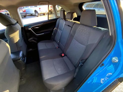 Used 2021 Toyota RAV4 XLE FWD image 20