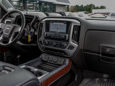 Used 2019 GMC Sierra 3500 SLT image 32