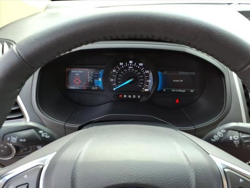 Used 2024 Ford Edge SEL w/ Convenience Package image 12