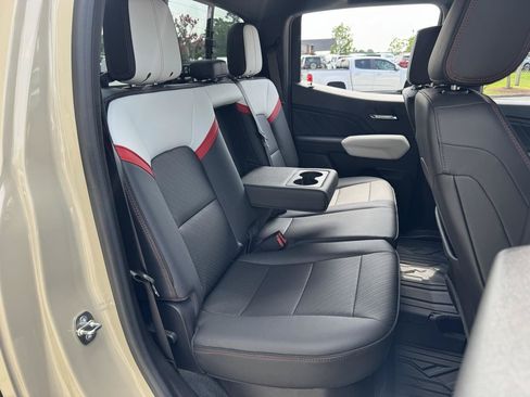 Used 2023 GMC Canyon AT4X AWD/4WD image 15