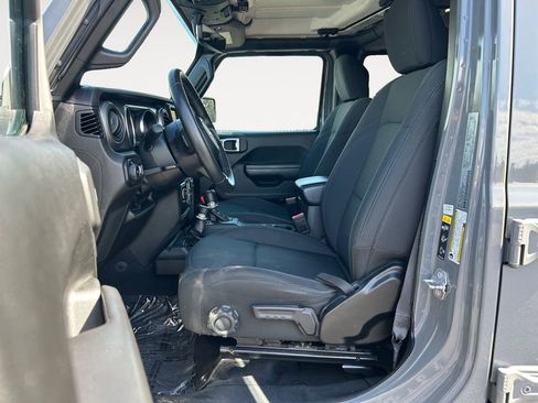 Used 2022 Jeep Wrangler Unlimited Sport AWD/4WD image 16
