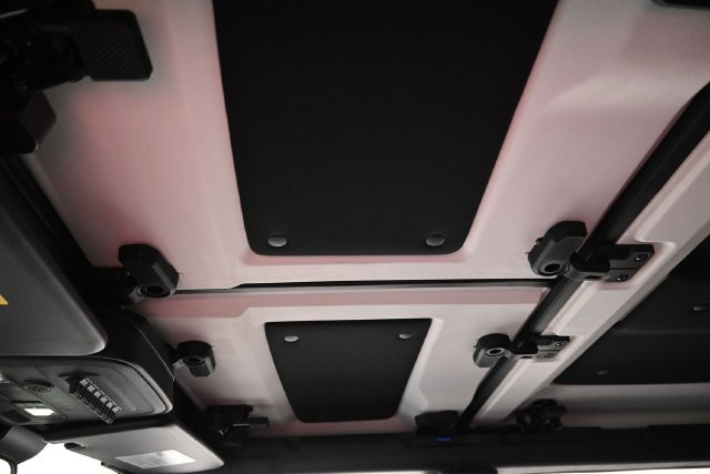 New 2026 Ford Bronco Heritage Edition AWD/4WD image 33