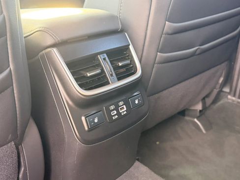 Used 2024 Subaru Outback Limited AWD/4WD image 16
