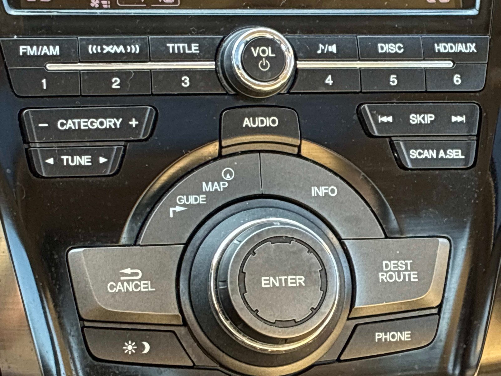 Used 2014 Acura ILX w/ Technology Package FWD image 32