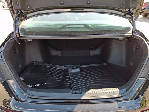Used 2024 Honda Accord EX image 29