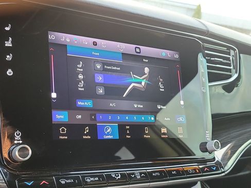 Used 2022 Jeep Wagoneer Series III w/ Premium Group I image 25