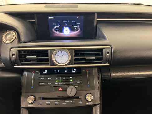 Used 2017 Lexus RC 200t F Sport image 26