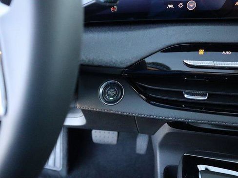 New 2026 Buick Enclave Sport Touring w/ Power Package image 39