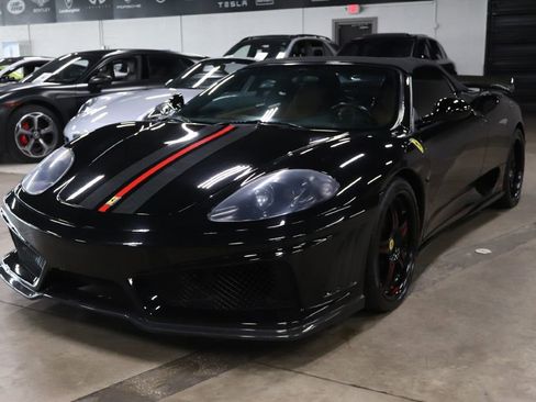 Used 2004 Ferrari 360 Spider image 1