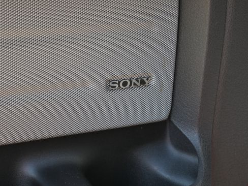 Used 2014 Ford F150 Lariat w/ Equipment Group 502A Luxury AWD/4WD image 39