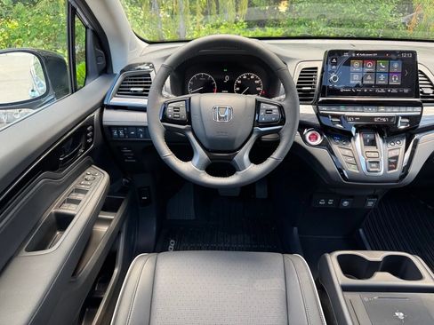 New 2026 Honda Odyssey Elite image 16