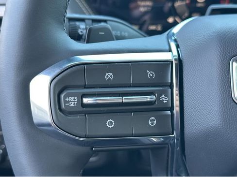 New 2026 GMC Yukon XL Elevation image 30