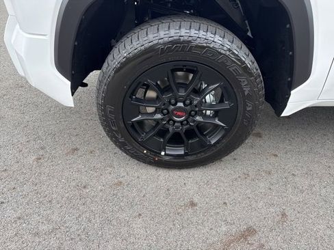 New 2026 Toyota Tundra SR5 AWD/4WD image 10