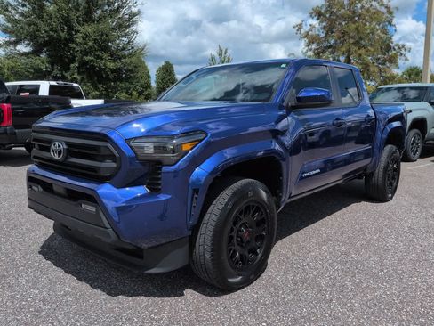 Used 2025 Toyota Tacoma SR5 RWD image 2