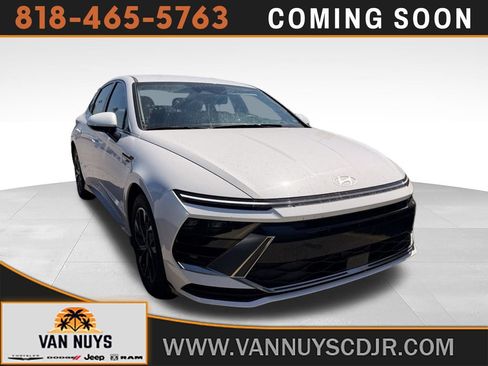 Used 2025 Hyundai Sonata SEL FWD image 1
