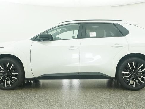 New 2026 Toyota bZ FWD image 19