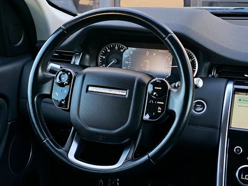 Used 2020 Land Rover Discovery Sport image 23