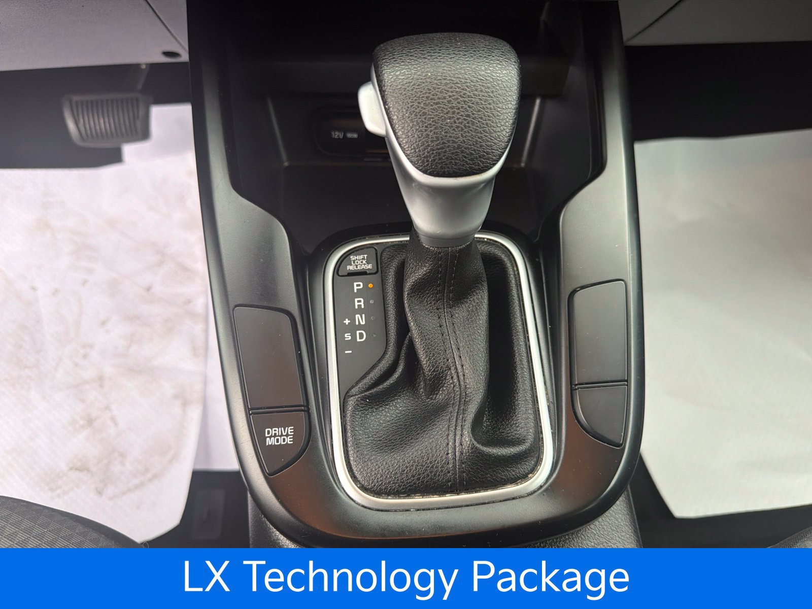 Certified 2024 Kia Soul LX w/ Option Group 015 FWD image 18