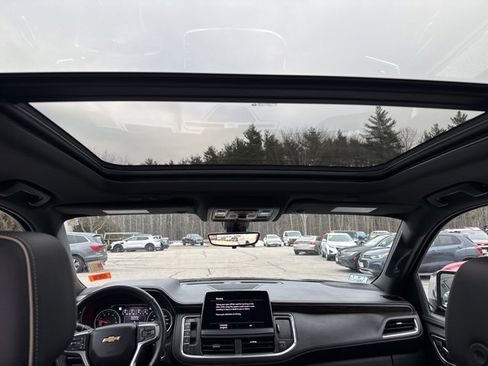 Used 2021 Chevrolet Tahoe Premier w/ Premium Package image 27