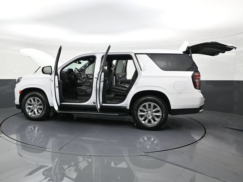 Used 2022 Chevrolet Tahoe Premier RWD image 27
