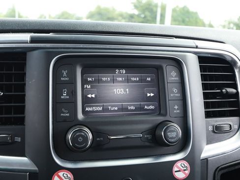 Used 2024 RAM 1500 Classic SLT AWD/4WD image 18
