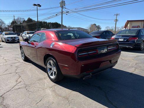 Used 2021 Dodge Challenger SXT image 5