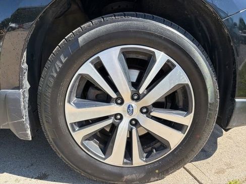 Used 2019 Subaru Outback 2.5i Limited AWD/4WD image 9