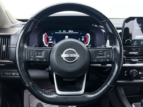 Used 2022 Nissan Pathfinder Platinum w/ Cargo Package image 30