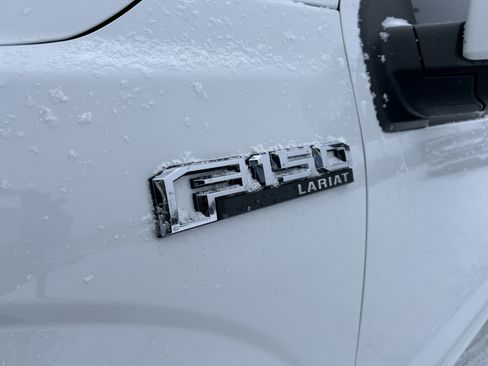 Used 2020 Ford F150 Lariat image 24