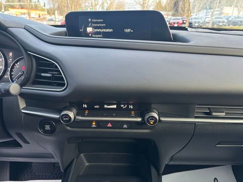 Certified 2022 MAZDA CX-30 AWD 2.5 S w/ Select Package image 16