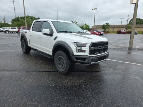Used 2018 Ford F150 Raptor w/ Equipment Group 802A Luxury AWD/4WD image 1