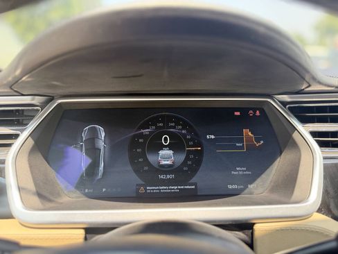 Used 2013 Tesla Model S RWD image 13