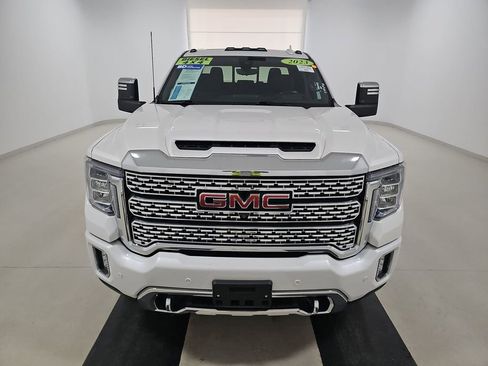 Used 2023 GMC Sierra 3500 Denali w/ Denali Ultimate Package AWD/4WD image 2