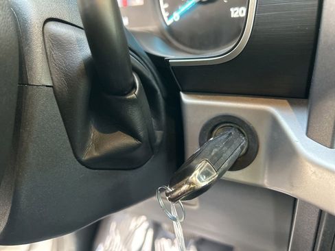 Used 2023 Ford F150 XLT RWD image 47