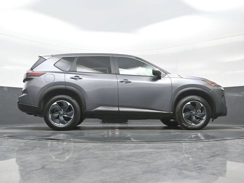 Used 2024 Nissan Rogue SV AWD/4WD image 34