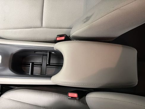 Used 2022 Honda HR-V LX image 21