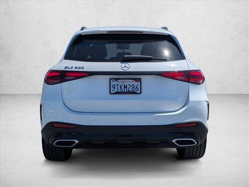 Used 2025 Mercedes-Benz GLC 300 image 7