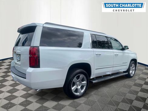 Used 2016 Chevrolet Suburban LT RWD image 4