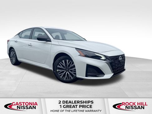 New 2025 Nissan Altima 2.5 SV image 1