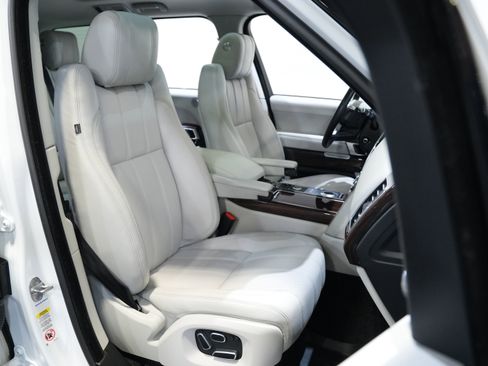 Used 2014 Land Rover Range Rover Supercharged image 41