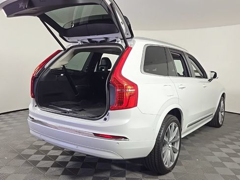 Certified 2023 Volvo XC90 B6 Plus AWD/4WD image 14
