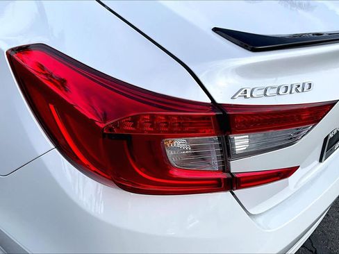 Used 2022 Honda Accord Sport image 27